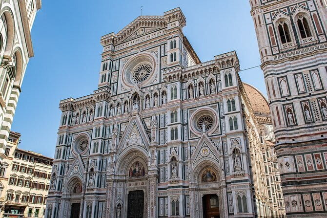 Skip the Line: Accademia Gallery Priority Entry Ticket with eBook - A practical route through the museum