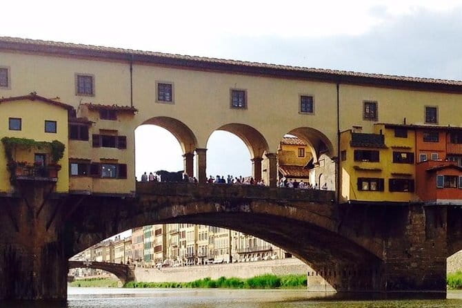 Skip-the-Line Florence Highlights and David Walking Tour - Crossing the Arno by Santa Trinita