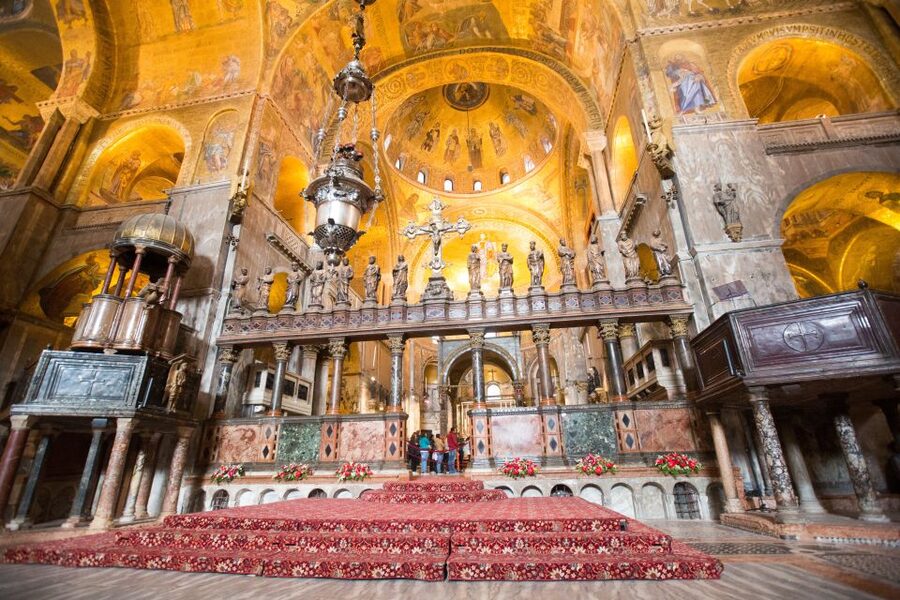 Skip the Line: St. Mark's Basilica Guided Tour - Who should book this Basilica visit?