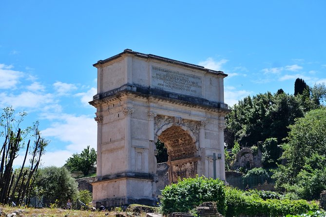 Small Group Colosseum, Roman Forum & Palatine Hill Tour - Palatine Hill and Rome’s foundation stories