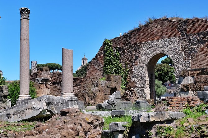 Small Group Colosseum, Roman Forum & Palatine Hill Tour - Guides, headsets, and group size