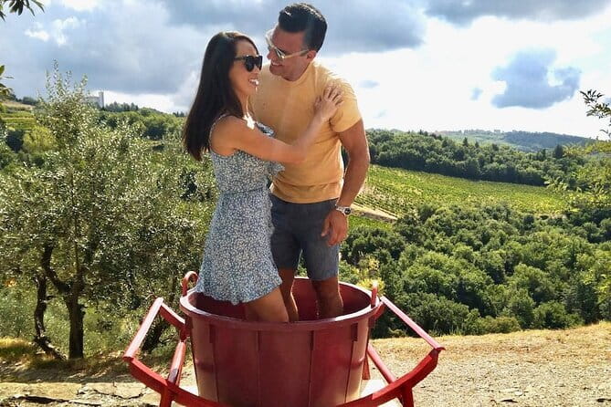 Small-Group Wine Tasting Experience in the Tuscan Countryside - How much food and wine should you expect?