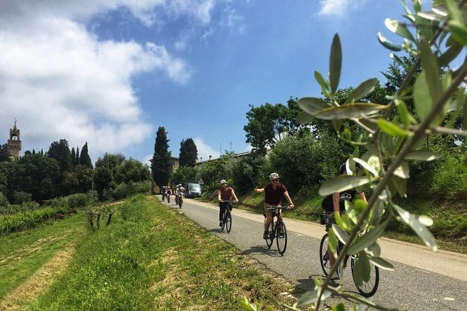 Small-Group Wine Tasting Experience in the Tuscan Countryside - Morning or afternoon departure?