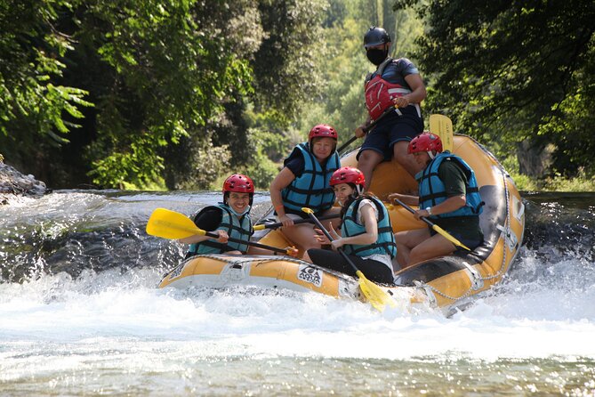 "Soft" rafting - Following the Lao River from calm water to small rapids