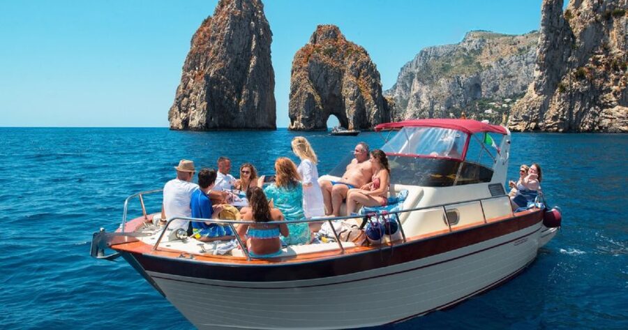 Sorrento: Capri and Blue Grotto Boat Cruise with Drinks - Key points to know before you book