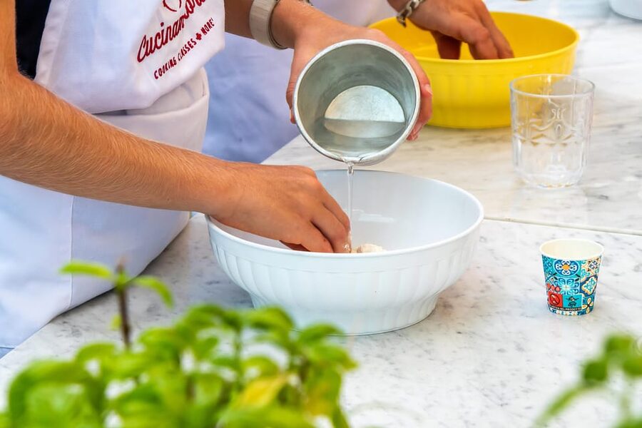 SORRENTO: Pizza School Mastering Neapolitan Delights - Kneading dough with Francesco and the team