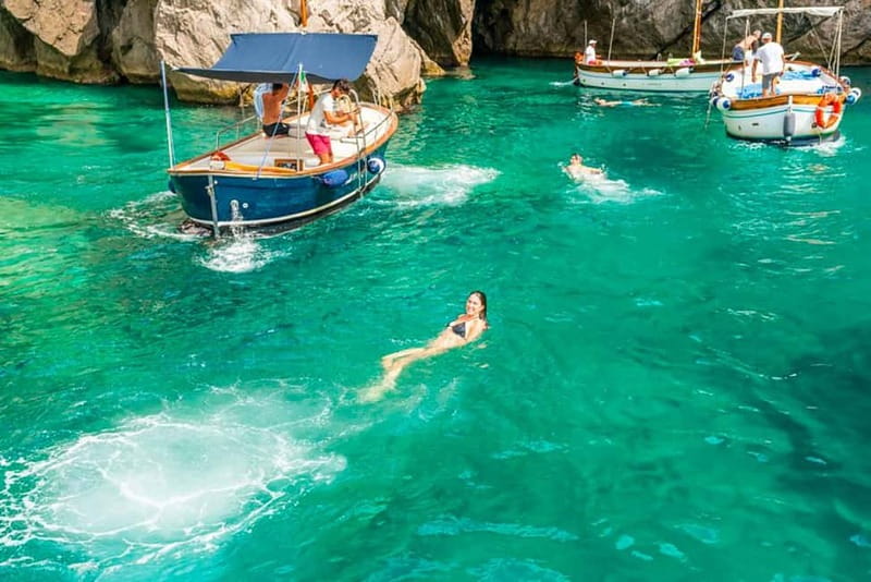 Sorrento: Positano & Amalfi Coast Small-Group Boat Tour - The return past Tordigliano Beach