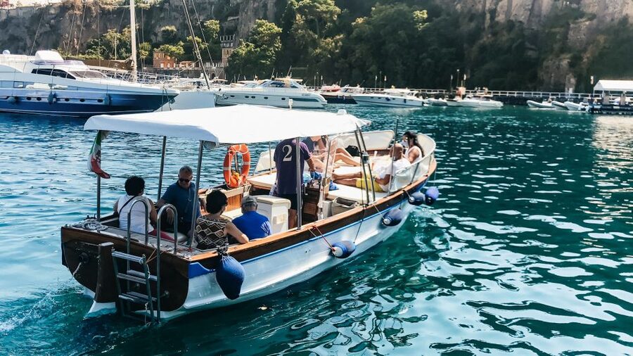 Sorrento: Sightseeing Cruise with Limoncello Tasting - Starting at Marina Piccola in Sorrento