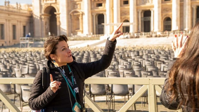 St. Peter's Dome Climb, Basilica and Vatacombs Tour - The lift to the terrace and the choice ahead