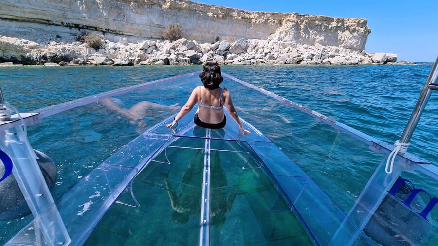 Syracuse: Coast and Sea Caves Full Transparent Boat Tour - Meeting the boat outside A Surgiva