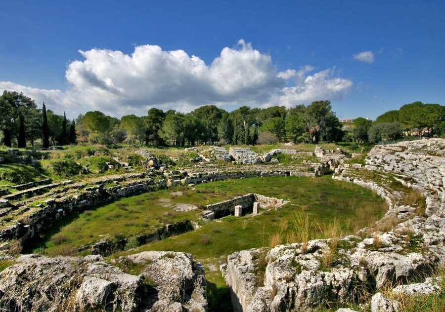 Syracuse: Neapolis Archaeological Park Small Group Tour - Latomie del Paradiso: quarries with a softer side