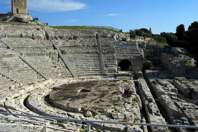 Syracuse, Ortigia and Noto walking tour from Catania - The guide can make or break the day