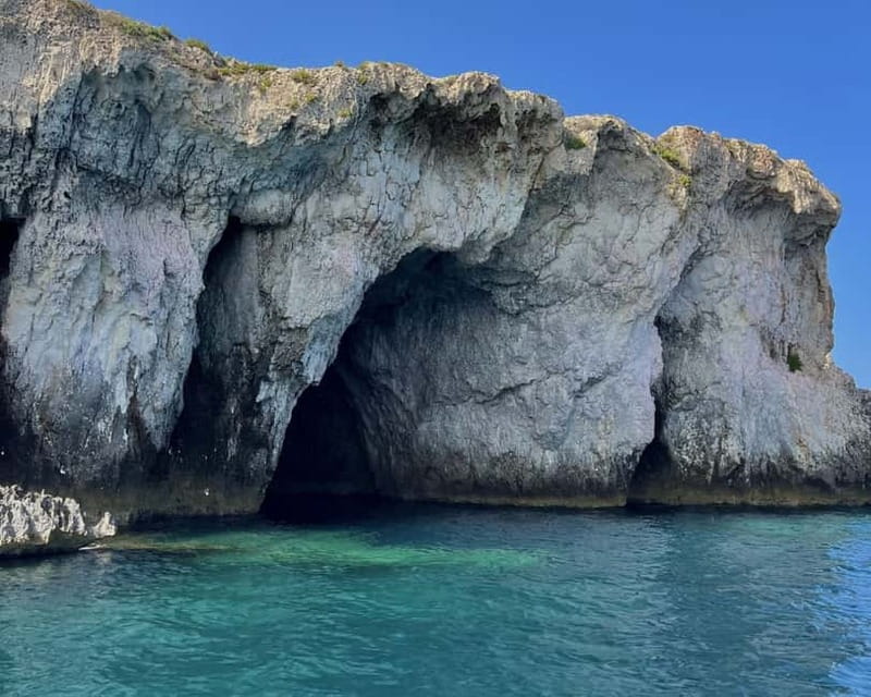 Syracuse: Ortigia Island and Sea Caves Boat Tour with Drinks - Prosecco, Sunset, and the Social Mood