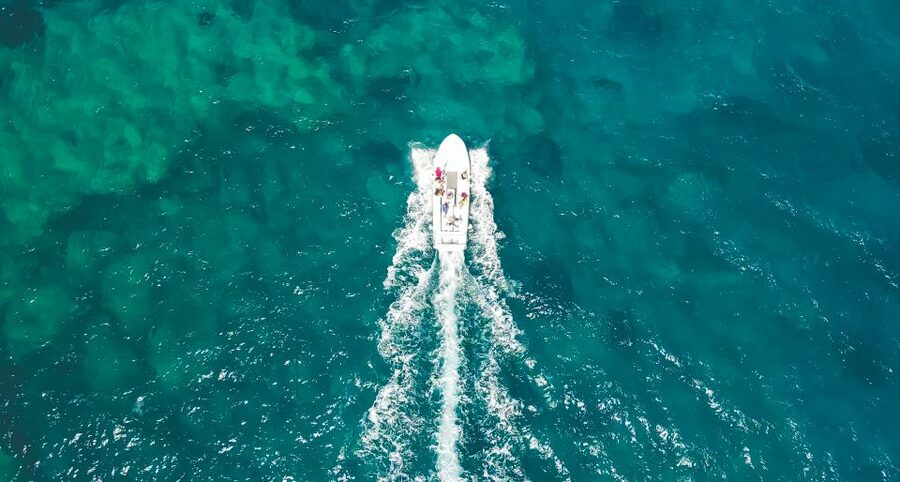 Syracuse: Pillirina, Ortigia, and Sea Caves Tour by Boat - Sea caves, coral colors, and the Scoglio del Gorilla