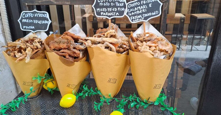 Syracuse: Street Food Walking Tour in Ortigia with Tastings - Why this food tour works so well in Ortigia