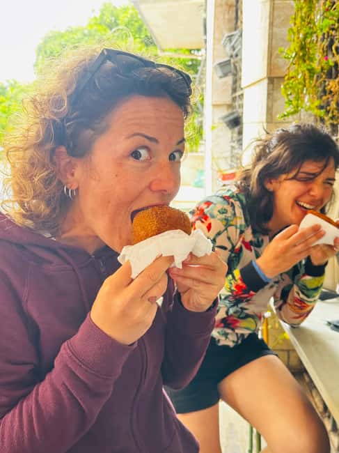 Syracuse: Street Food Walking Tour in Ortigia with Tastings - Arethusa Spring and the final drink