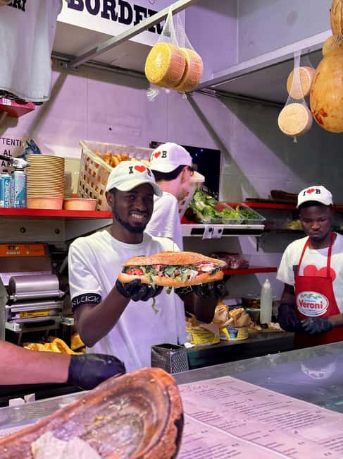 Syracuse: Street Food Walking Tour in Ortigia with Tastings - How much food do you actually get?