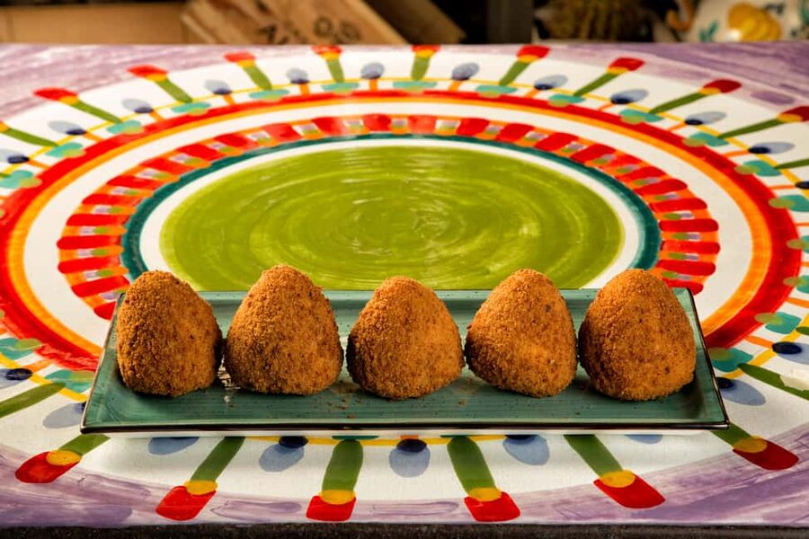 Taormina: Arancino Making Class with Drinks - Finding Porta Messina Restaurant