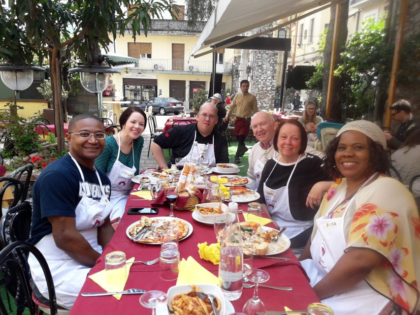 Taormina: Half-Day Pizza Making Class - Sauce, toppings, and the trip to the oven