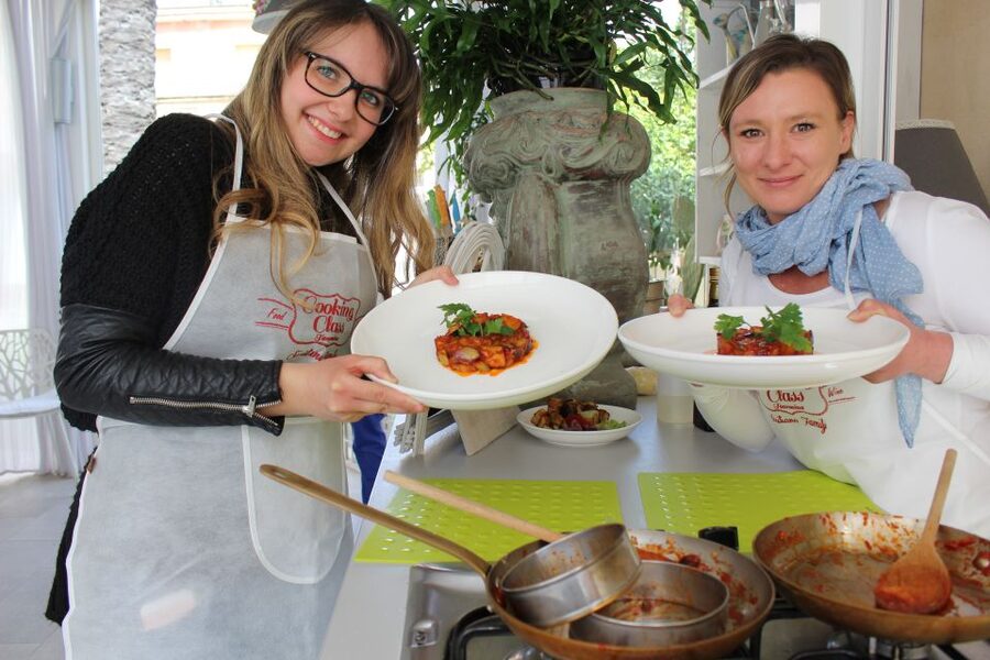 Taormina: Sicilian Cooking Class & Market Tour - Shopping with a chef at Taormina’s market