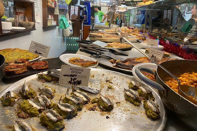 Taste Genoa: A Full Meal Walking Food Tour by Do Eat Better - Piazza delle Erbe and the Rhythm of a Genoese Food Walk