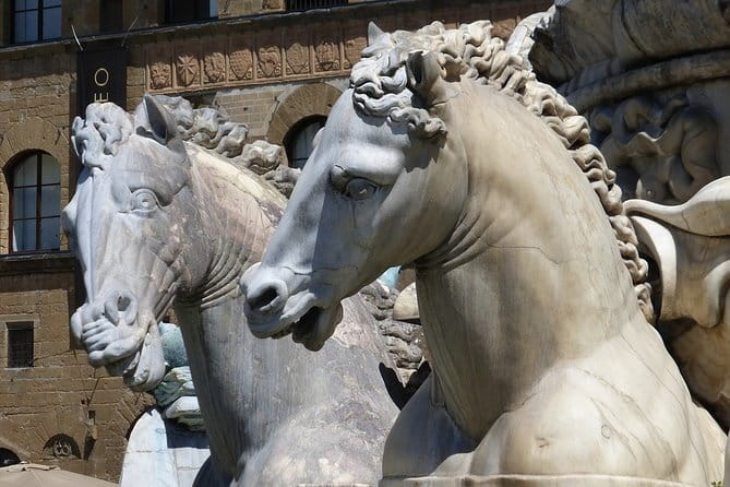 The Best of Florence Walking Tour in a Small Group - Reading the Duomo without rushing inside