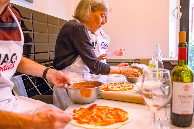 The Italian Way: Pizza and Gelato Class with Unlimited Wine - Unlimited Chianti and the social side