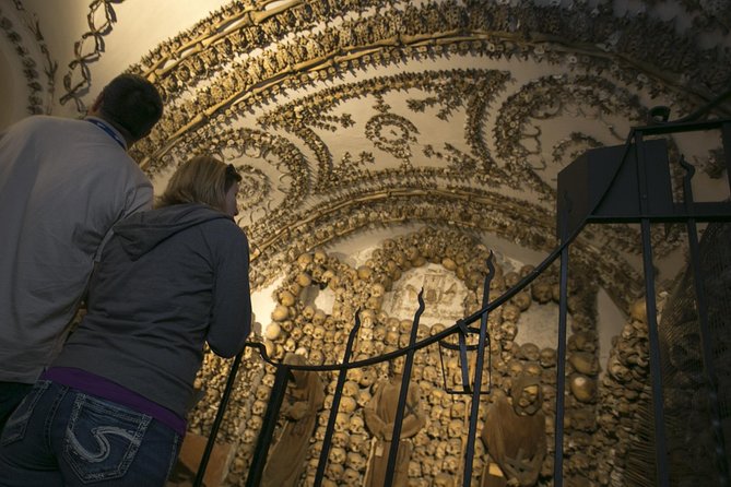 The Original Roman Crypts and Catacombs Tour with Transfers - What the coach and group size change