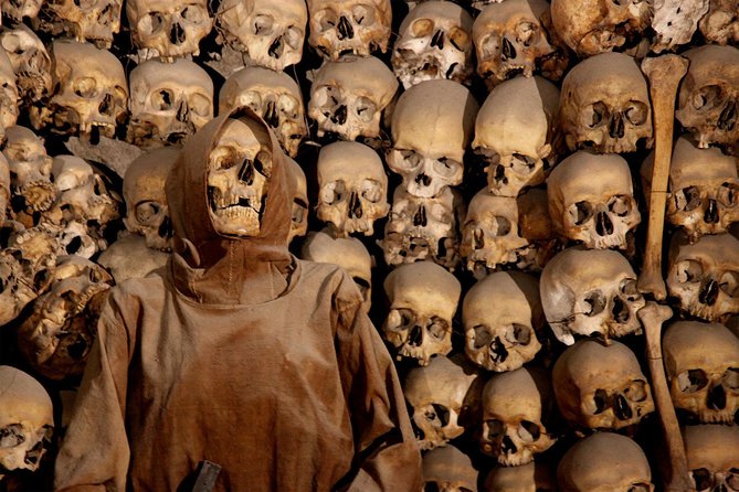 The Original Roman Crypts and Catacombs Tour with Transfers - Daytime or after-hours version?