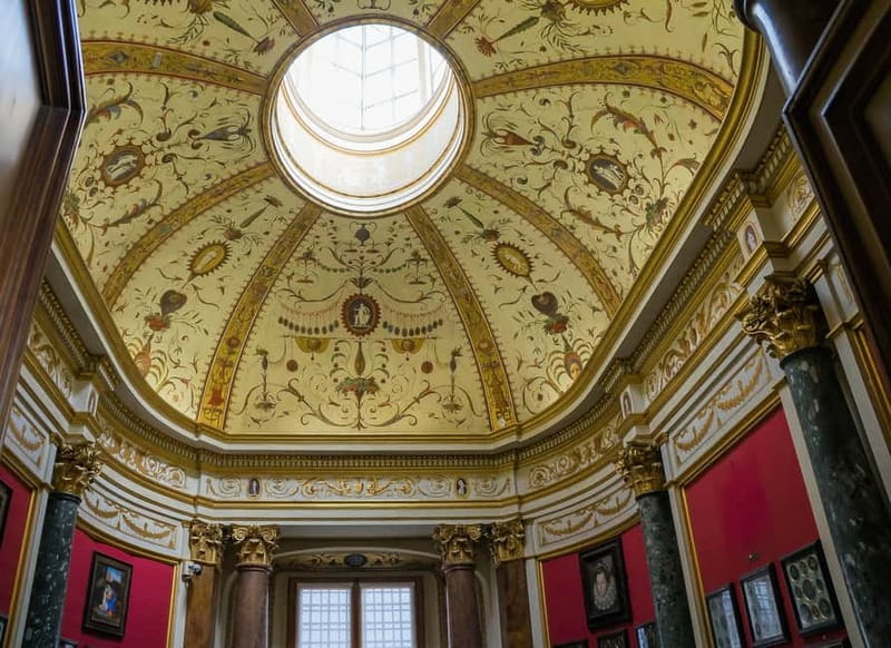 The Uffizi Gallery Florence Small group Guided tour - Why the Uffizi works best with a focused route