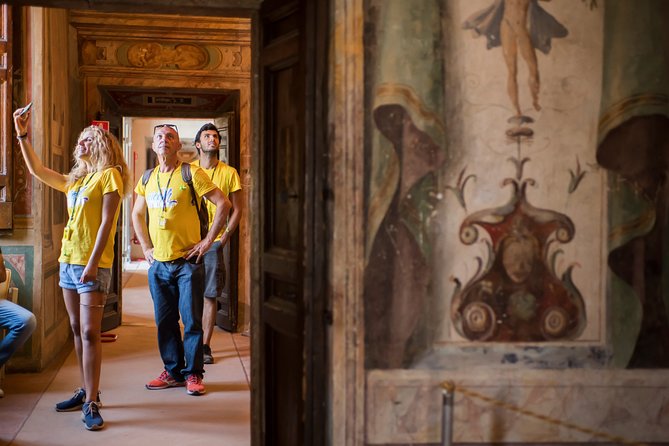 Tivoli Full Day Trip from Rome: Hadrian's Villa and Villa D'Este - Who should book this Tivoli outing