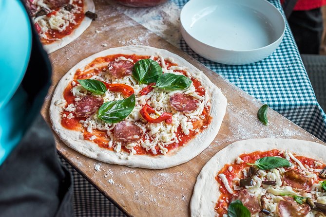Toss, Bake, Cheers! - Sorrento Pizza Making Class with Wine - Timing, pickup, and group size
