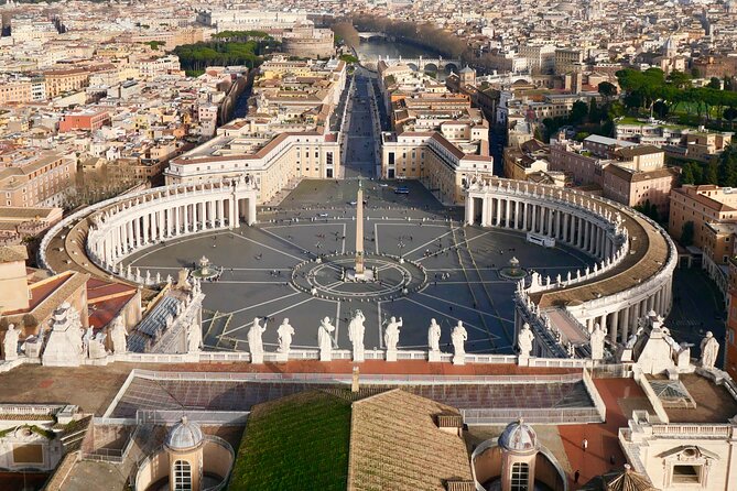 Tour of St Peter's Basilica with Dome Climb and Grottoes - Inside St Peter’s Basilica: scale, light, and famous works