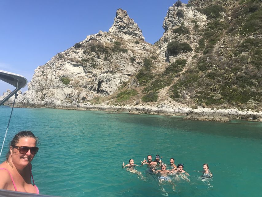 Tropea: Capo Vaticano Boat Trip with Snorkeling & Drink - Riaci Bay and the return to Tropea