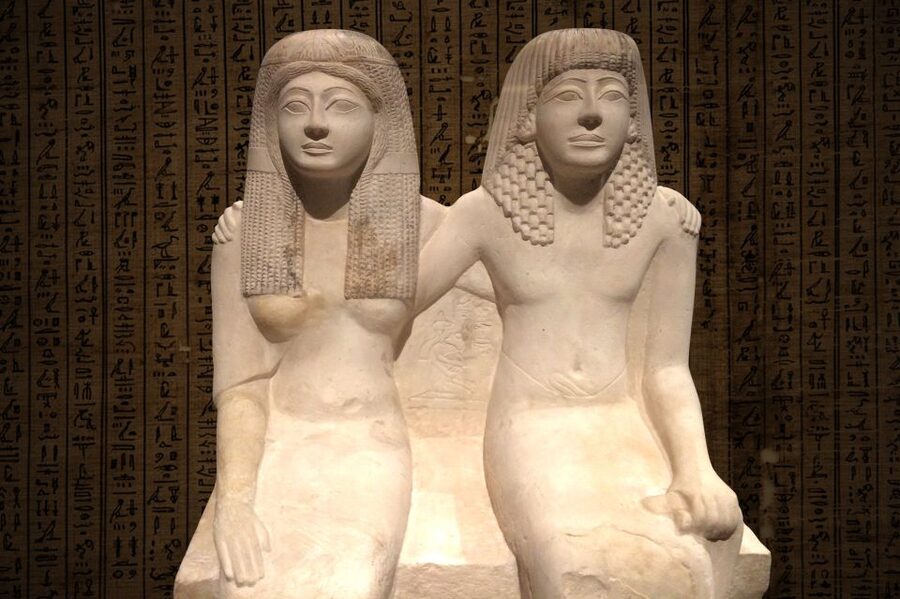Turin: Egyptian Museum Small Group Skip-the-Line Guided Tour - What the two-hour pace feels like