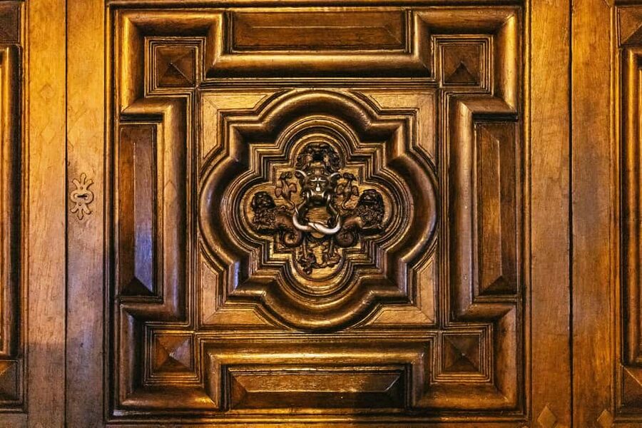 Turin: Magic Guided Tour - The Cathedral and the Holy Shroud Clue