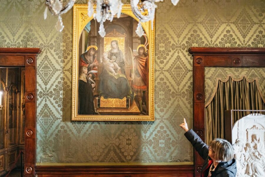 Turin: Royal Palace Entry Ticket and Guided Tour - Timing, access, and a few practical cautions