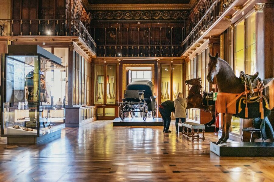 Turin: Royal Palace Entry Ticket and Guided Tour - The Mirror Room: royal display in concentrated form
