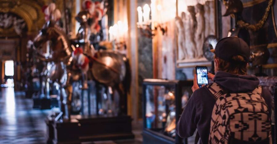Turin: Savoy Royal Palace Small Group Guided Tour - Meeting Your Guide at Musei Reali