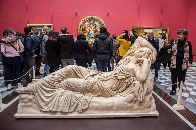 Uffizi Gallery Entrance Ticket with Priority Access - Finding the meeting point without wasting your morning