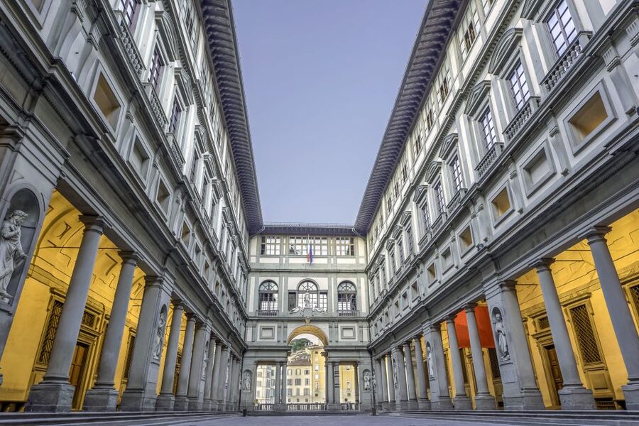 Uffizi Gallery: Small Group Tour - Pace, heat, crowds, and comfort