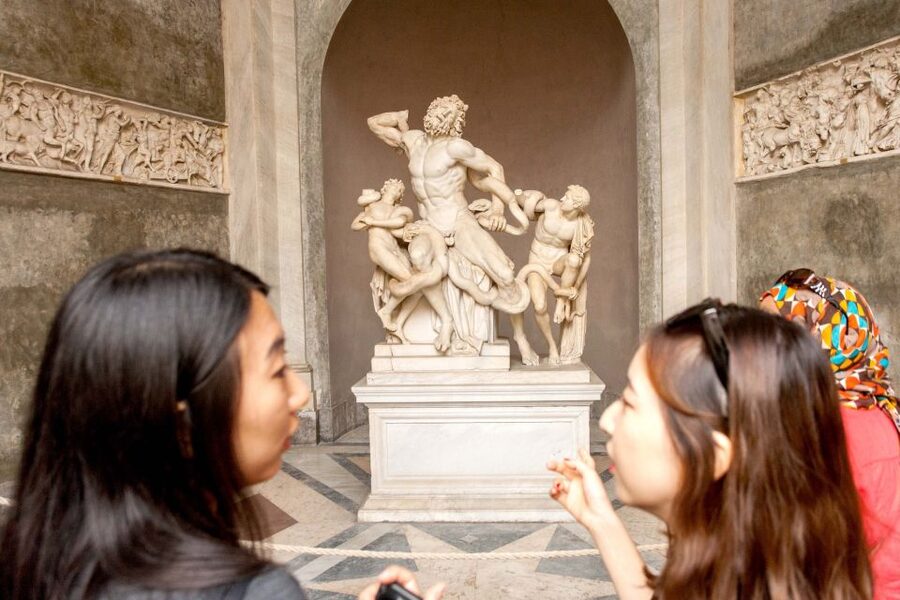 Vatican City: Skip-the-Line Vatican Museums & Sistine Chapel - Guides are the tour’s biggest variable