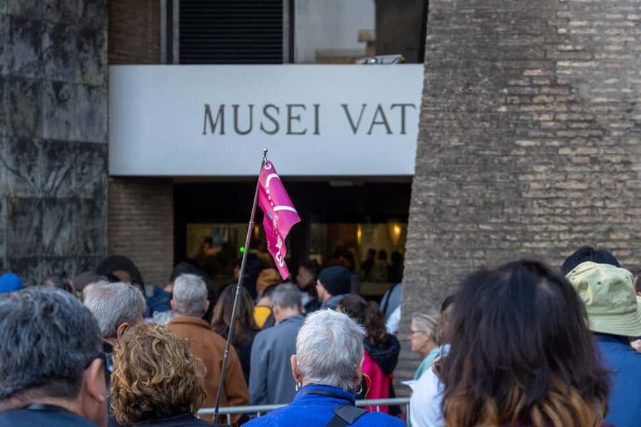 Vatican Museums & Sistine Chapel Skip-the-Ticket-Line Tour - Cortile del Belvedere: a useful first look