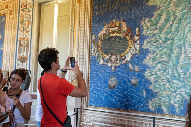 Vatican Museums, Sistine Chapel & St Peter’s Basilica Guided Tour - Why the guide can make or break the visit