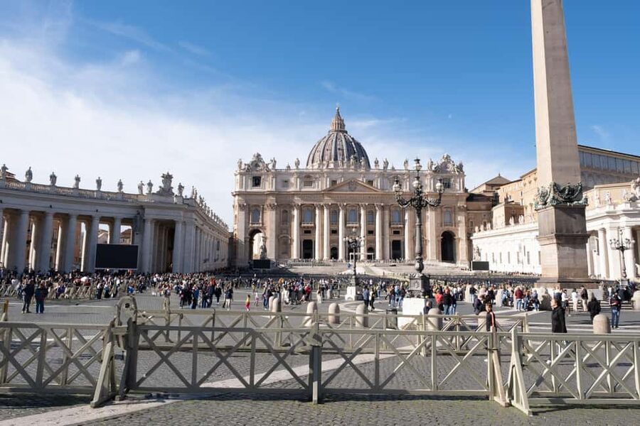 Vatican: St. Peter’s Basilica & Dome Ticket with Audioguide - Why St. Peter’s Dome is worth the effort