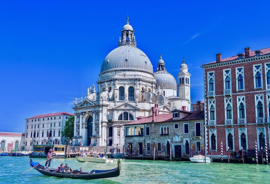 Venetian Private Sandolo tour - Weather, comfort, and what to bring