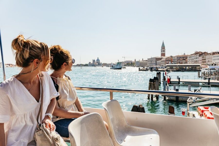 Venice: Burano, Torcello & Murano Boat Tour w/Glassblowing - Key Points at a Glance
