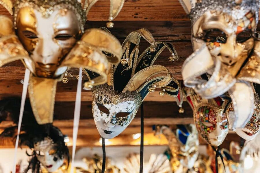 Venice: Carnival Mask Workshop - A workshop for children, couples, and solo painters