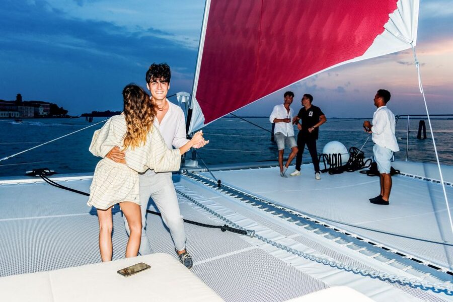 Venice: Catamaran Sunset Jazz Cruise with Aperitivo - Why Venice looks different from a catamaran