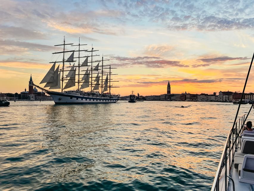 Venice: Catamaran Sunset Jazz Cruise with Aperitivo - What you actually eat and drink